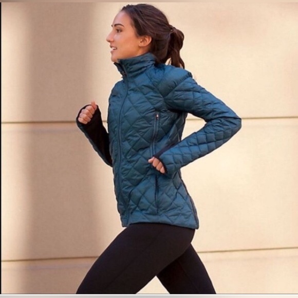 lululemon athletica Jackets & Blazers - lululemon athletica Teal Quilted Puffer Reversible Run Jacket.